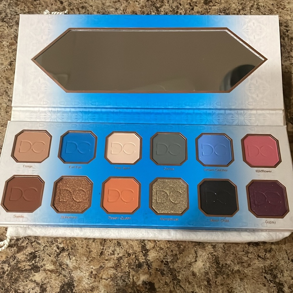 Dominique Cosmetics Rustic Glam Eyeshadow Palette Foils Flecks Authentic NWOB